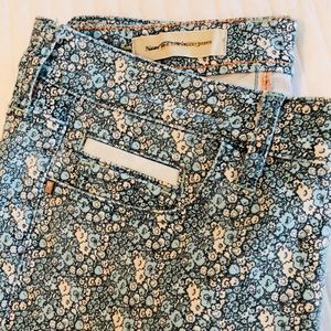 Anthropologie Pilcro Stet floral jeans 30 / 10